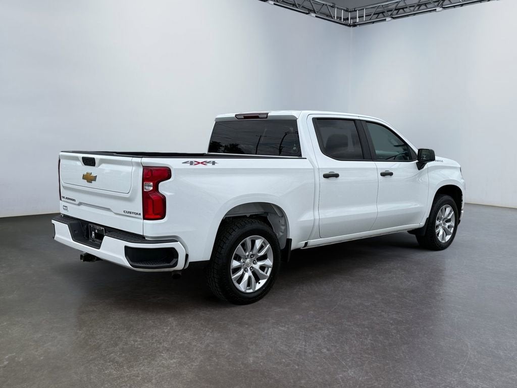 2022 Chevrolet Silverado 1500 LTD Custom