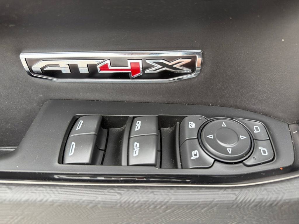 2024 GMC Sierra 1500 AT4X