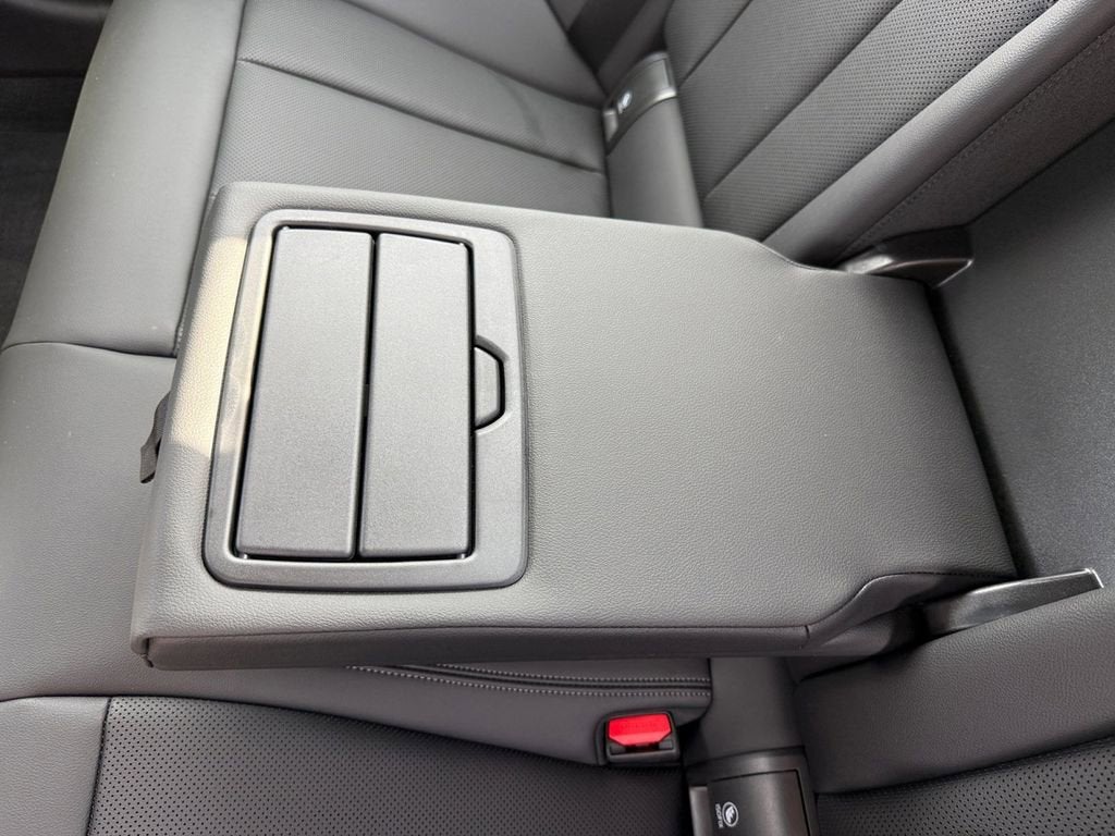 2024 BMW 3 Series 330i xDrive