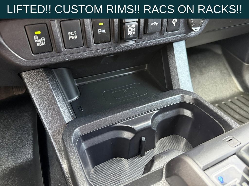 2022 Toyota Tacoma 4WD SR