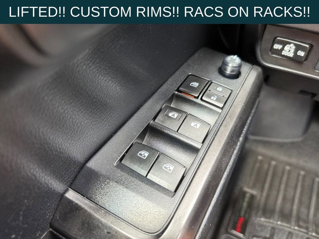 2022 Toyota Tacoma 4WD SR