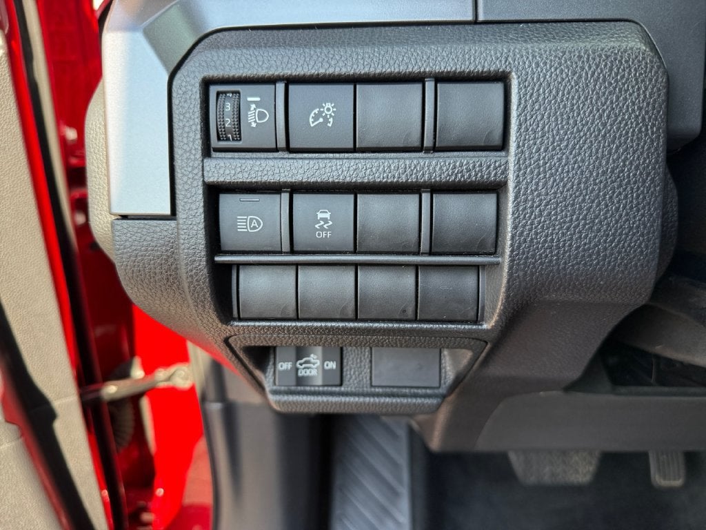 2025 Toyota Tacoma 2WD SR5