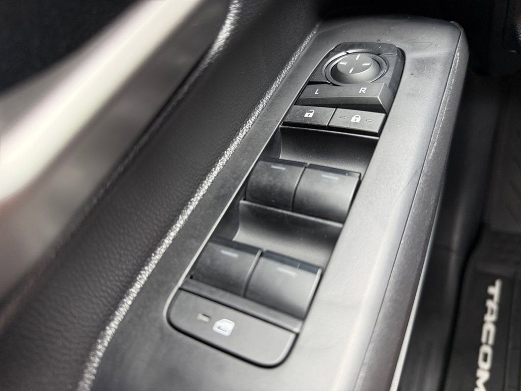 2025 Toyota Tacoma 4WD TRD Sport Hybrid