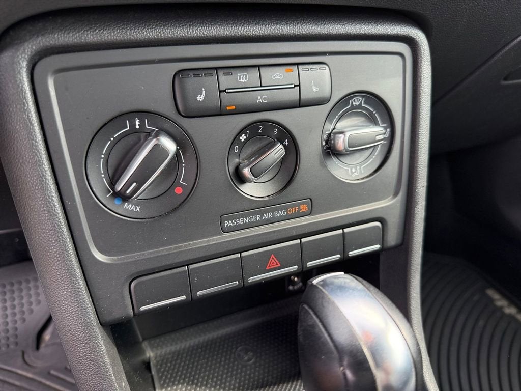 2012 Volkswagen Beetle 2.5L PZEV