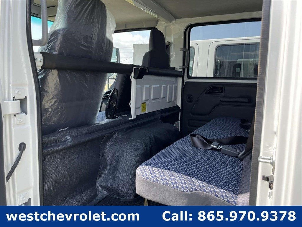 2025 Chevrolet Low Cab Forward 3500 1WT