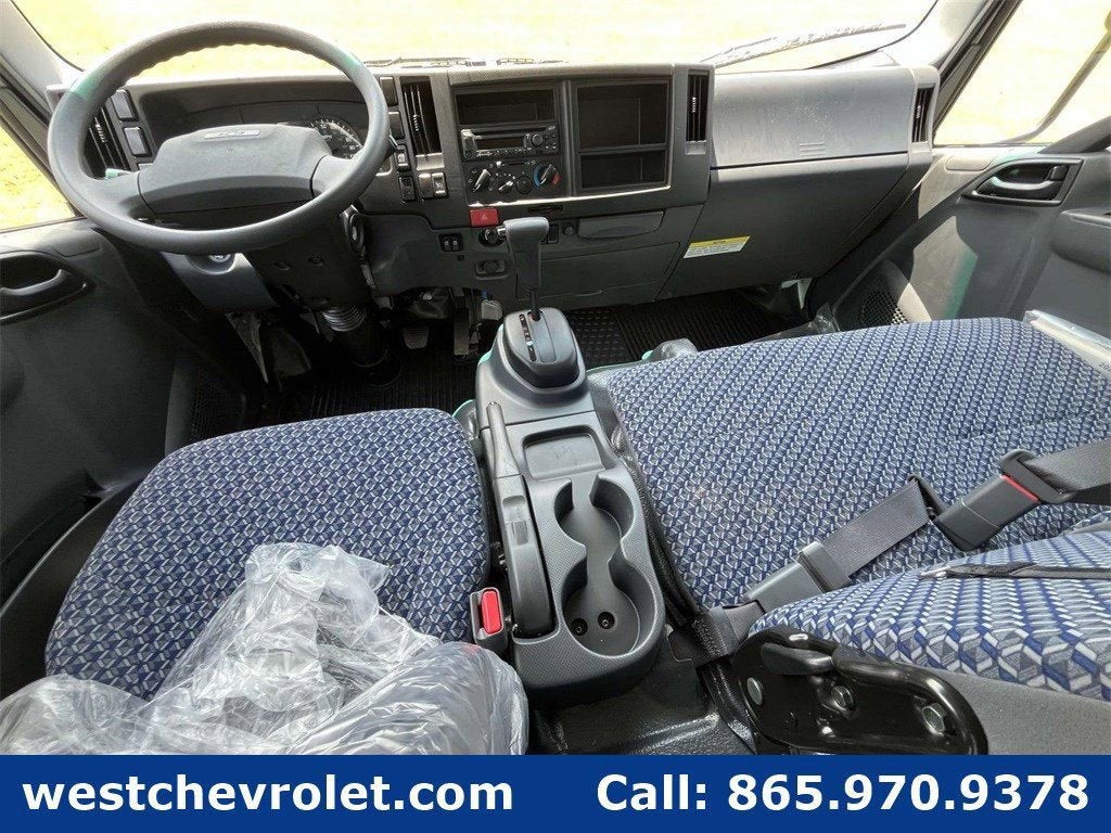 2025 Chevrolet Low Cab Forward 3500 1WT