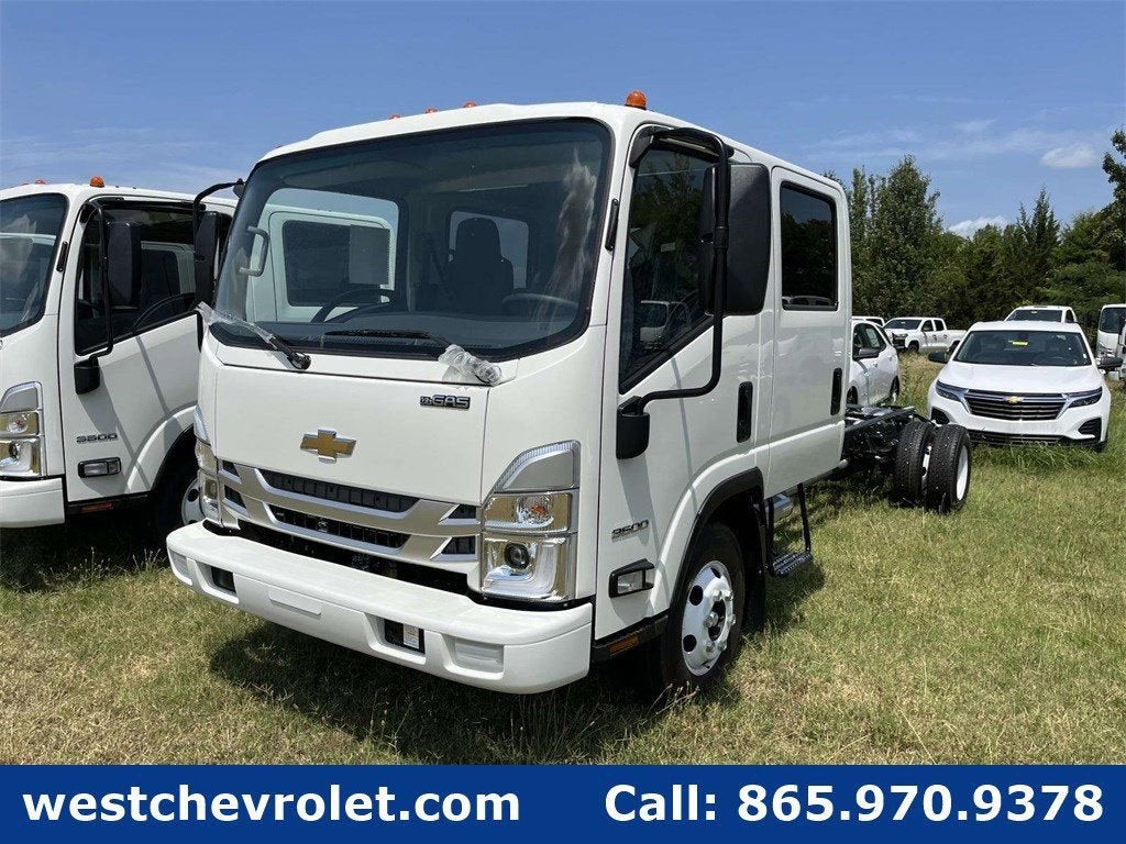 2025 Chevrolet Low Cab Forward 3500 1WT