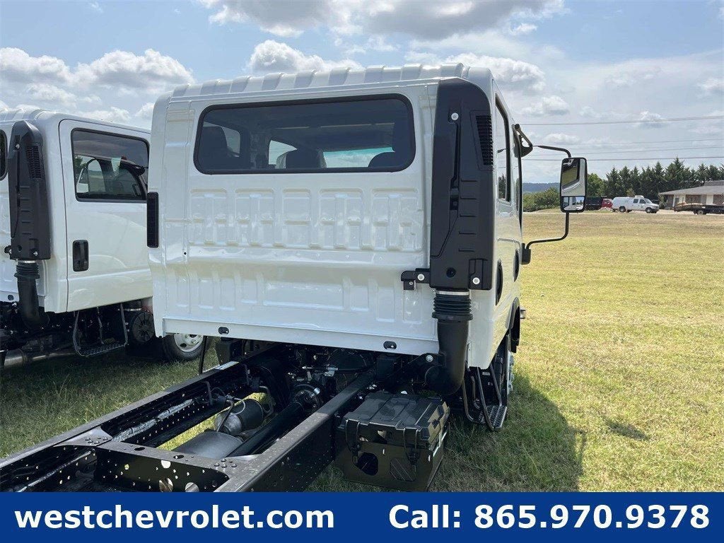 2025 Chevrolet Low Cab Forward 3500 Base