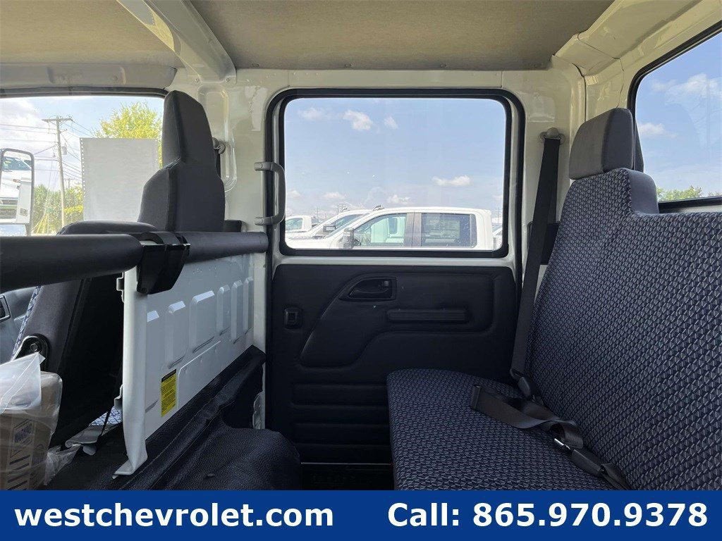 2025 Chevrolet Low Cab Forward 3500 Base