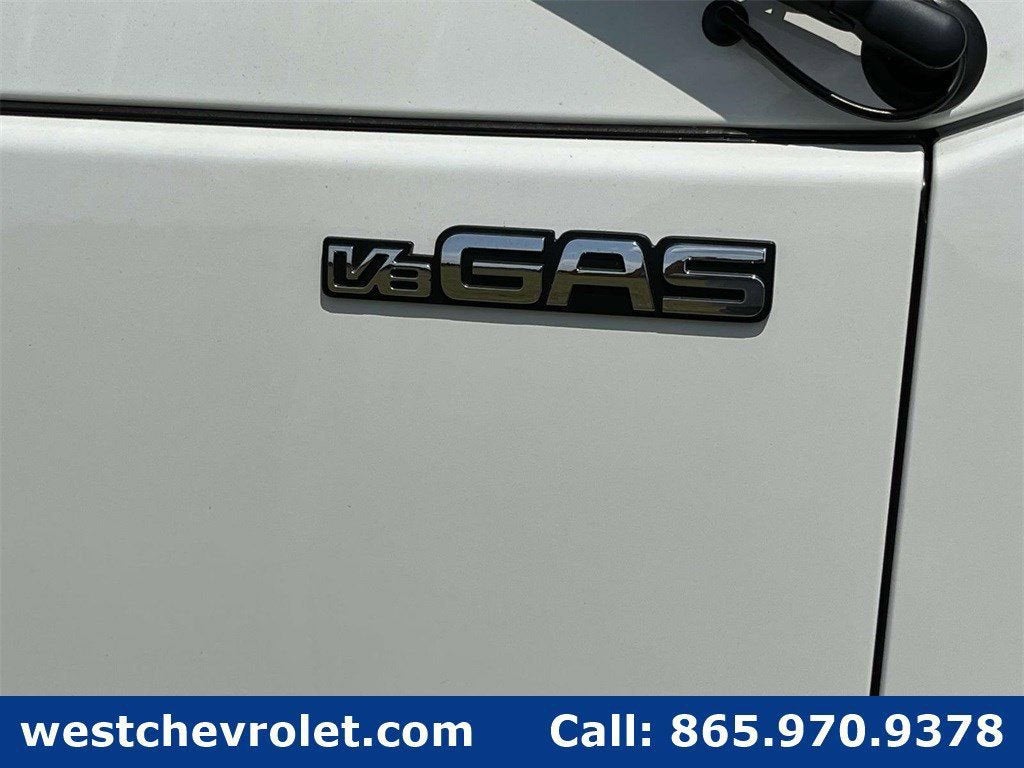 2025 Chevrolet Low Cab Forward 3500 Base