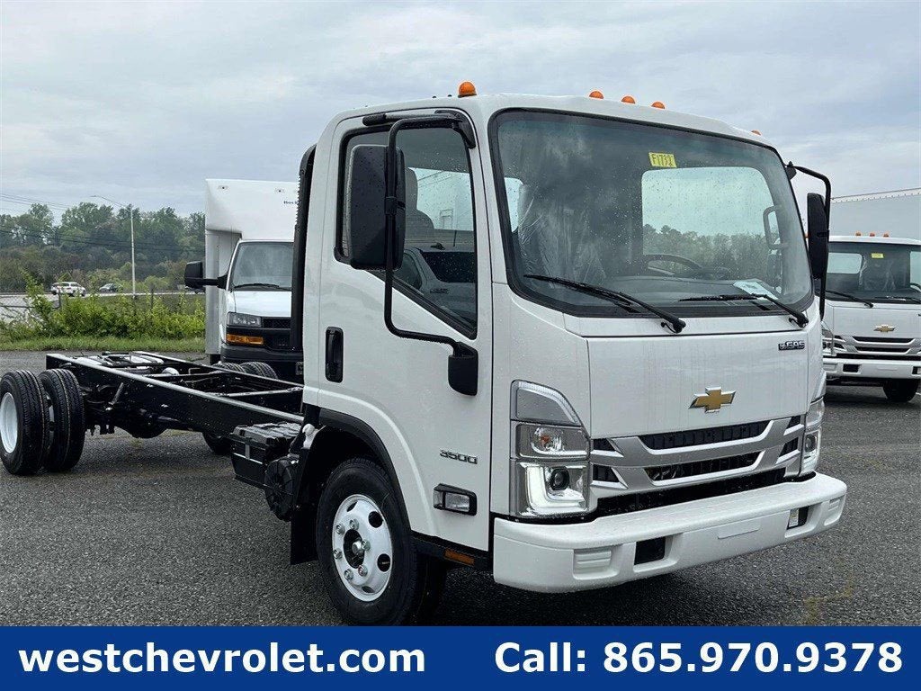2024 Chevrolet Low Cab Forward 3500 Base
