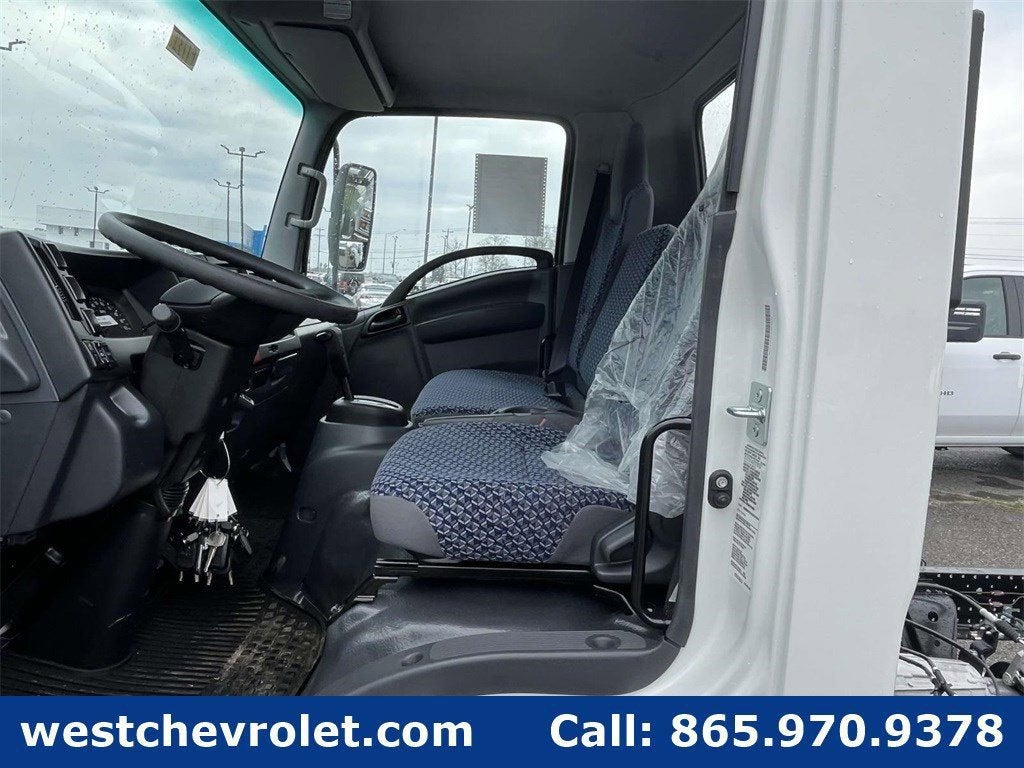 2024 Chevrolet Low Cab Forward 3500 Base