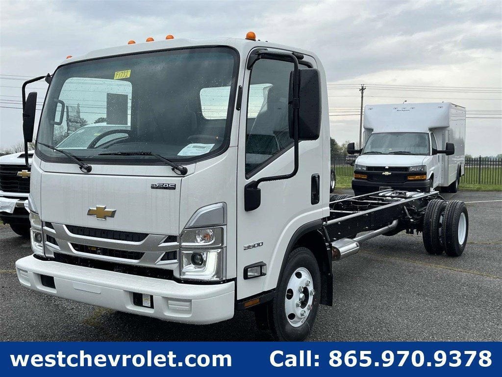 2024 Chevrolet Low Cab Forward 3500 Base