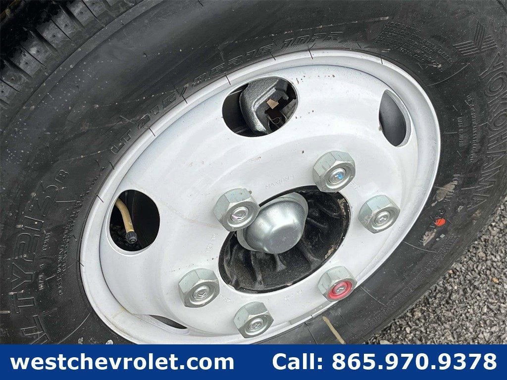 2024 Chevrolet Low Cab Forward 3500 Base