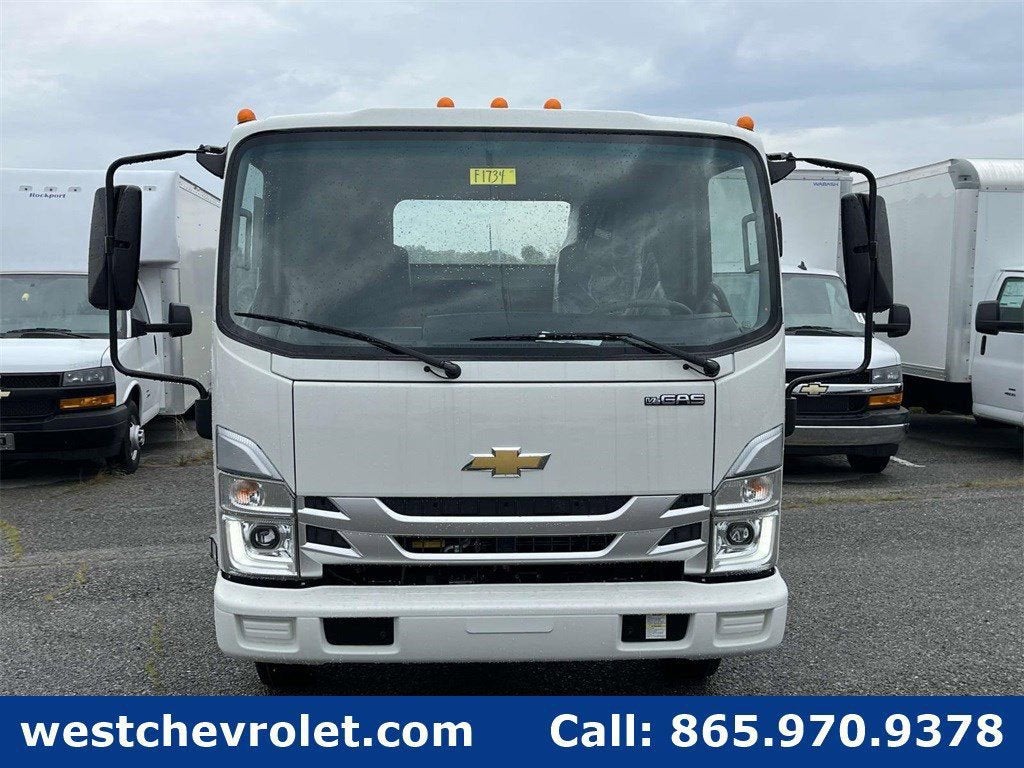 2024 Chevrolet Low Cab Forward 3500 Base