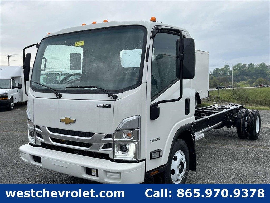 2024 Chevrolet Low Cab Forward 3500 Base
