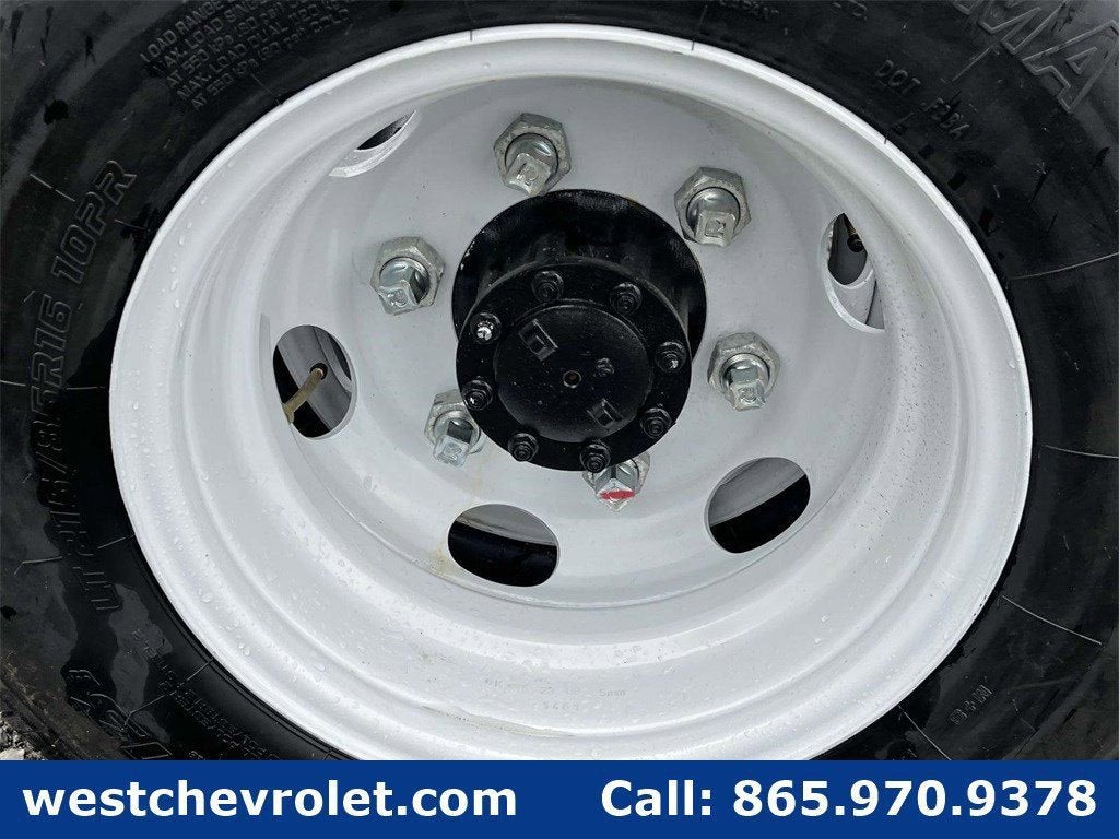 2024 Chevrolet Low Cab Forward 3500 Base