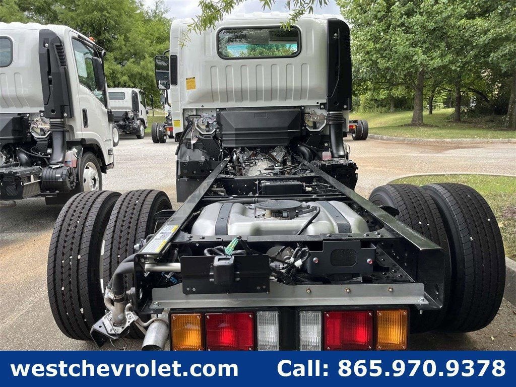 2025 Chevrolet Low Cab Forward 4500 1WT