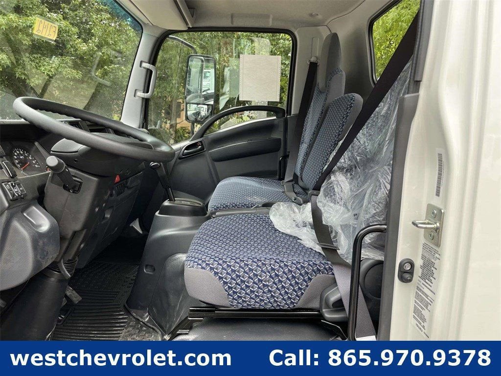 2025 Chevrolet Low Cab Forward 4500 1WT