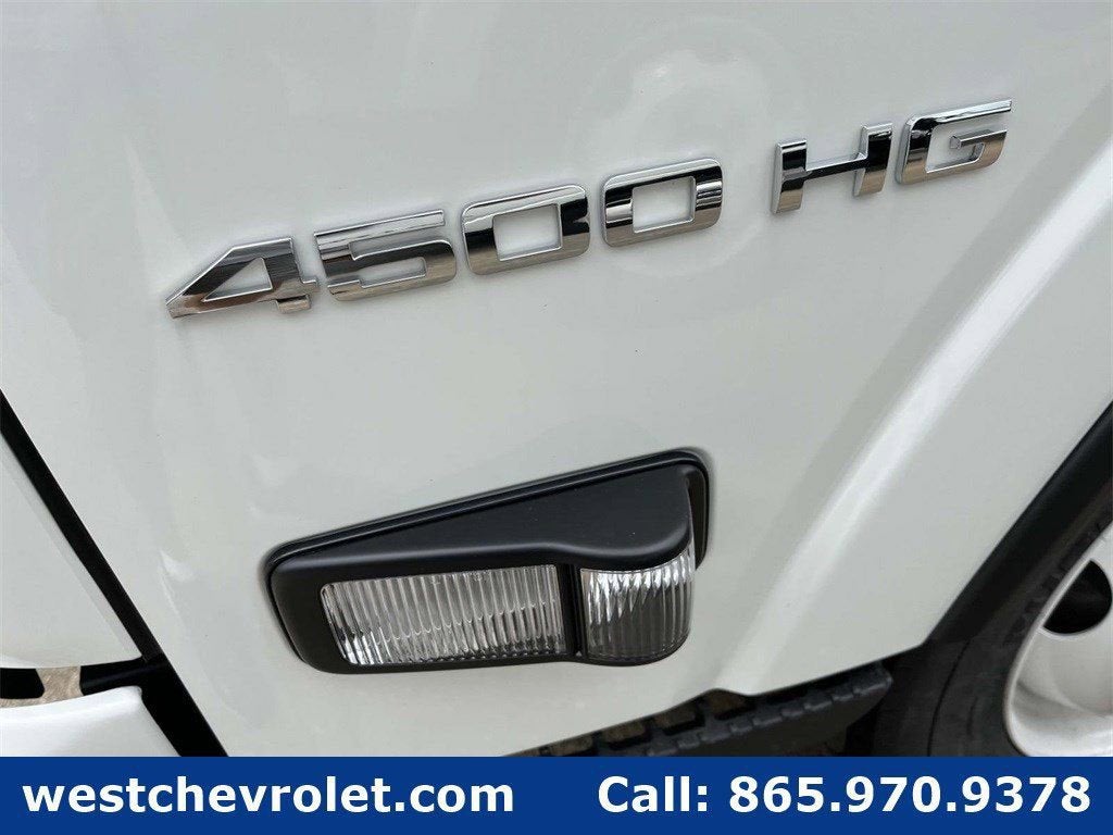 2025 Chevrolet Low Cab Forward 4500 1WT