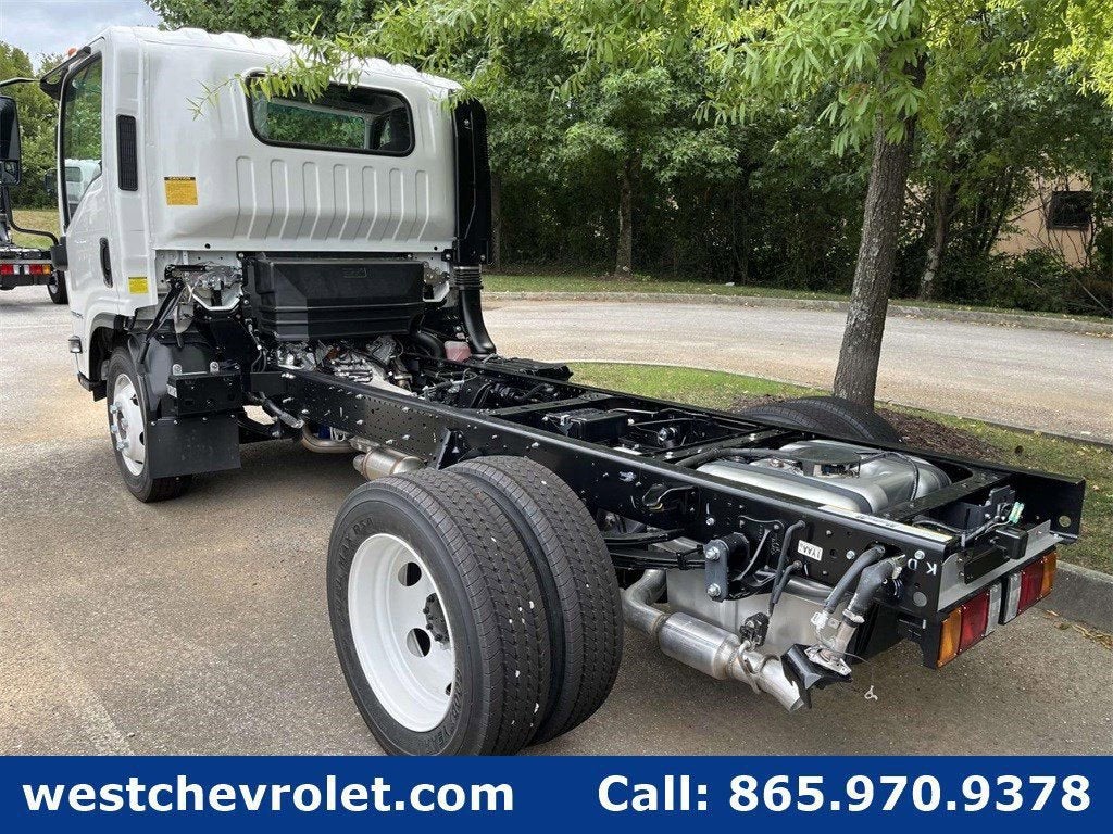 2025 Chevrolet Low Cab Forward 4500 1WT