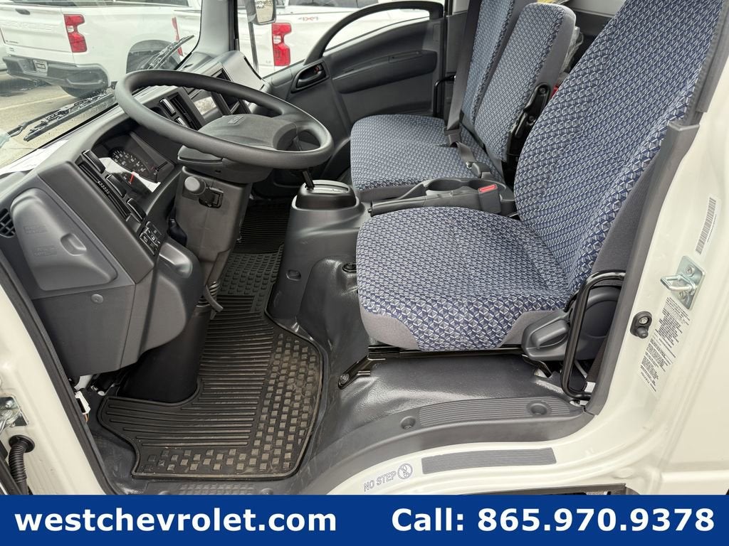 2025 Chevrolet Low Cab Forward 4500 Base