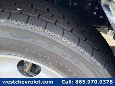 2025 Chevrolet Low Cab Forward 4500 Base