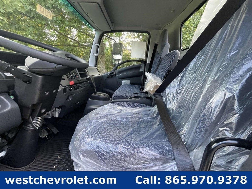 2025 Chevrolet Low Cab Forward 4500 Base