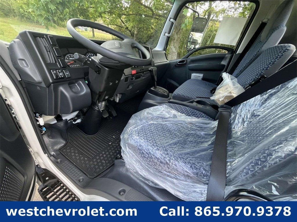 2025 Chevrolet Low Cab Forward 4500 Base