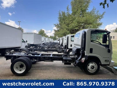 2025 Chevrolet Low Cab Forward 4500 Base