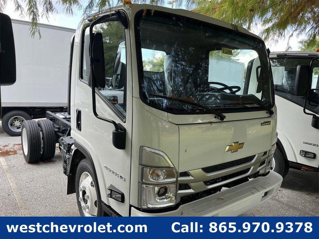 2025 Chevrolet Low Cab Forward 4500 1WT