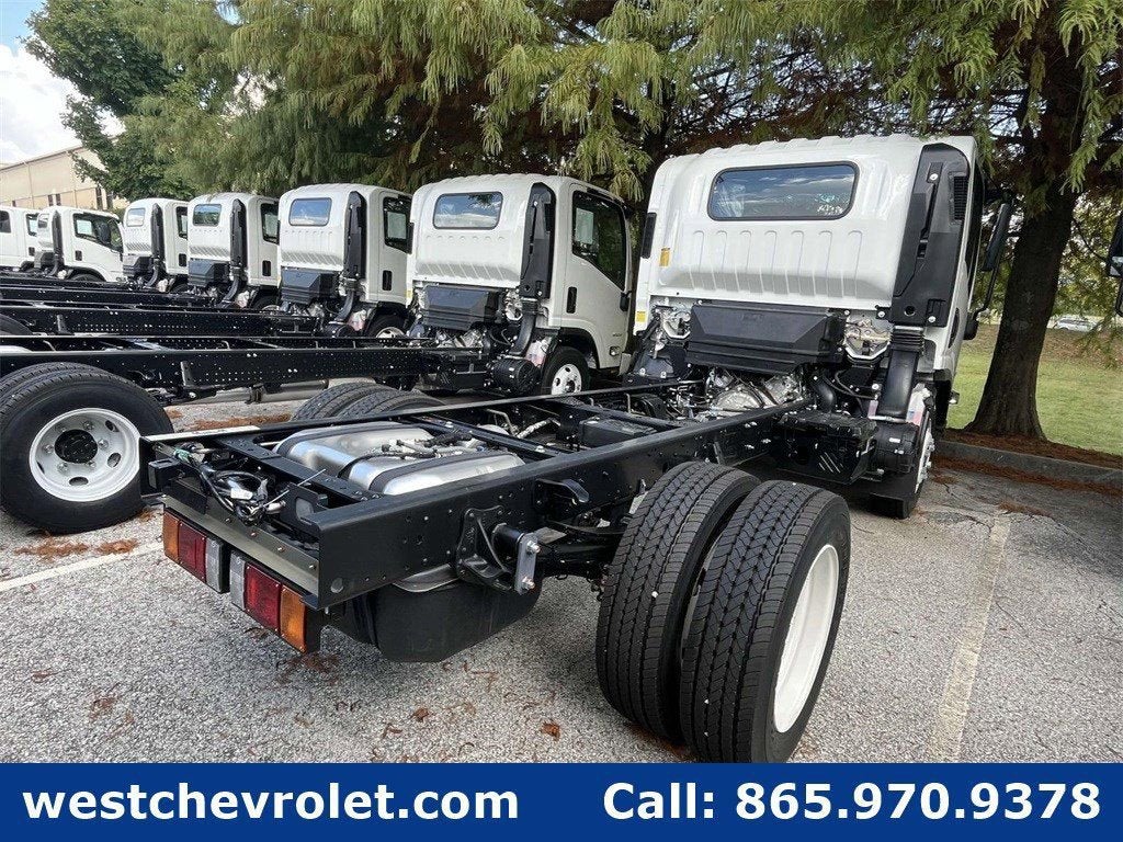 2025 Chevrolet Low Cab Forward 4500 1WT