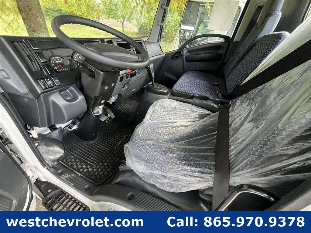 2025 Chevrolet Low Cab Forward 4500 1WT