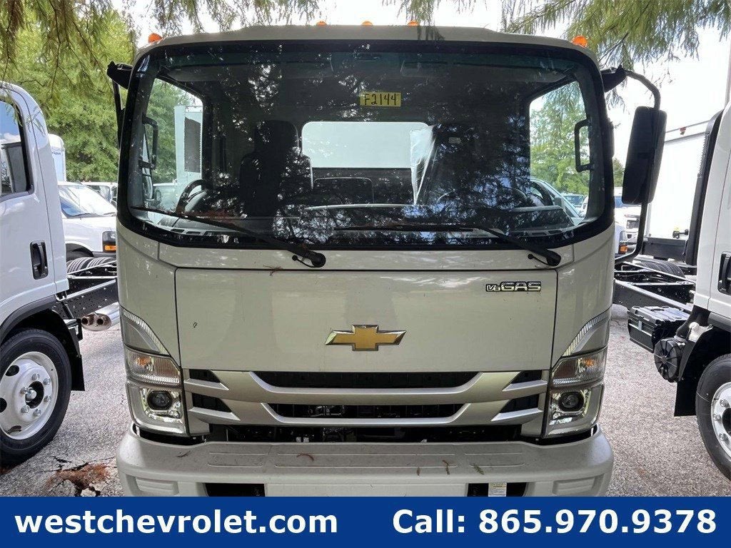 2025 Chevrolet Low Cab Forward 4500 1WT