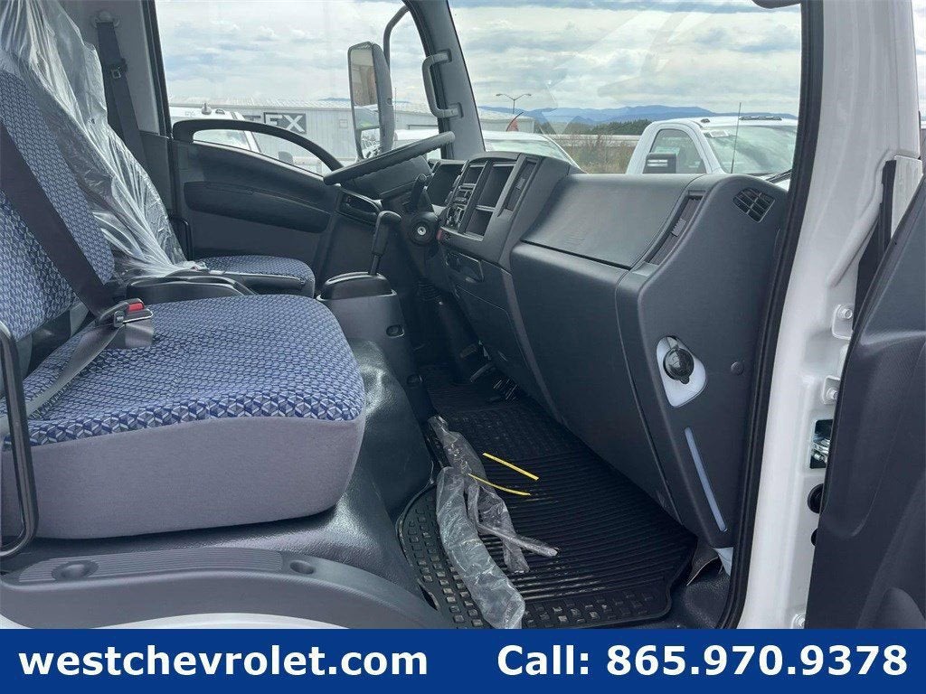 2024 Chevrolet Low Cab Forward 4500 Base