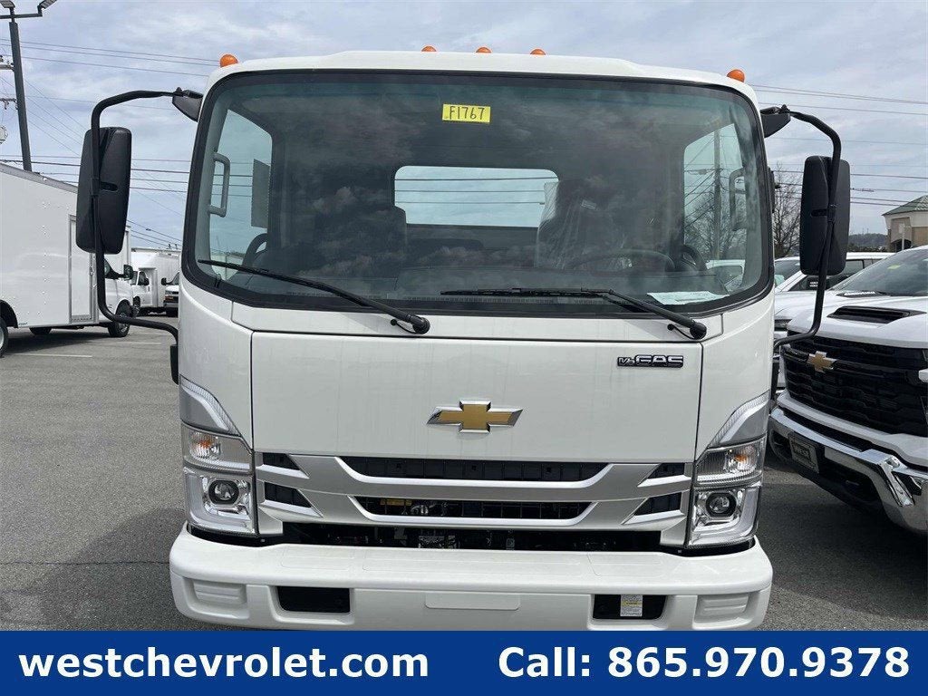 2024 Chevrolet Low Cab Forward 4500 Base