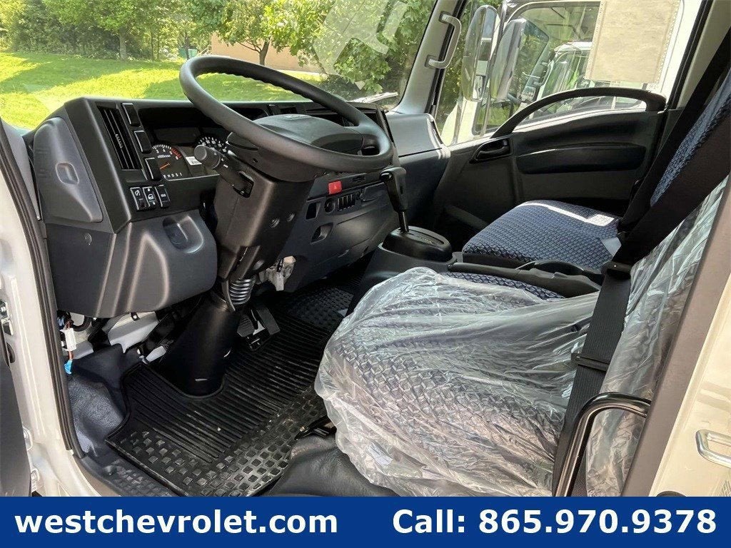 2025 Chevrolet Low Cab Forward 4500 1WT