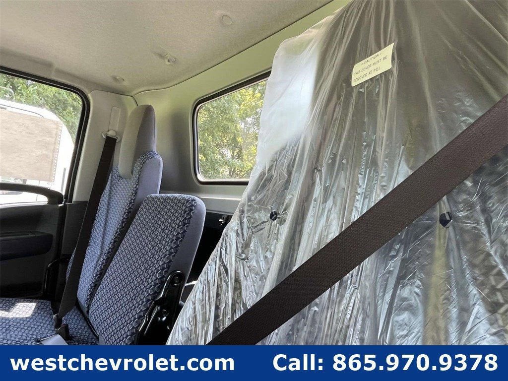 2025 Chevrolet Low Cab Forward 4500 1WT