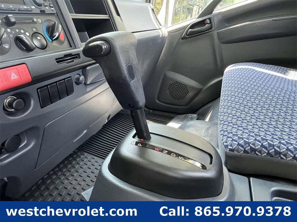 2025 Chevrolet Low Cab Forward 4500 1WT