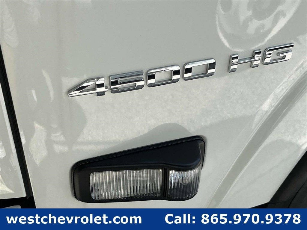 2025 Chevrolet Low Cab Forward 4500 1WT