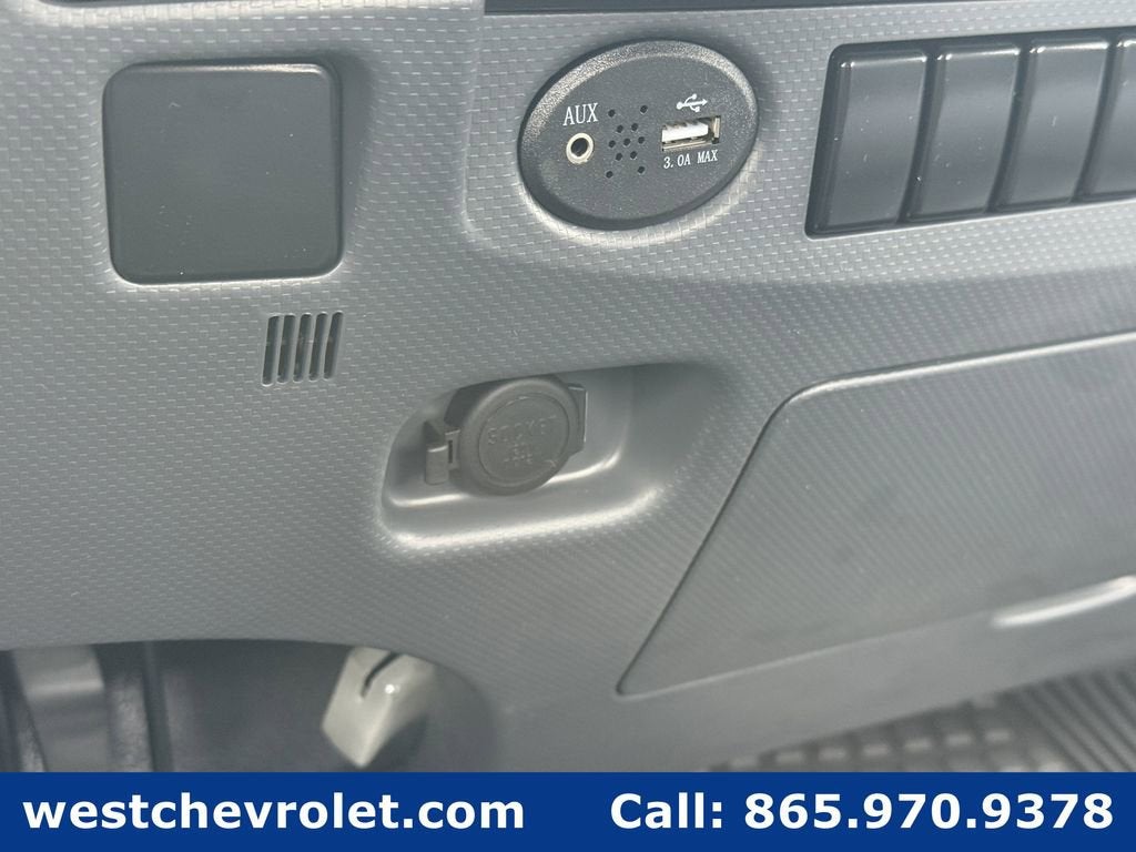 2025 Chevrolet Low Cab Forward 4500 Base