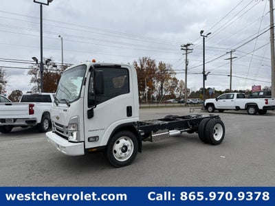 2025 Chevrolet Low Cab Forward 4500 Base