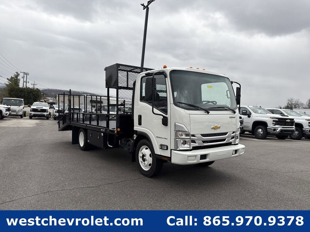2025 Chevrolet Low Cab Forward 4500 1WT