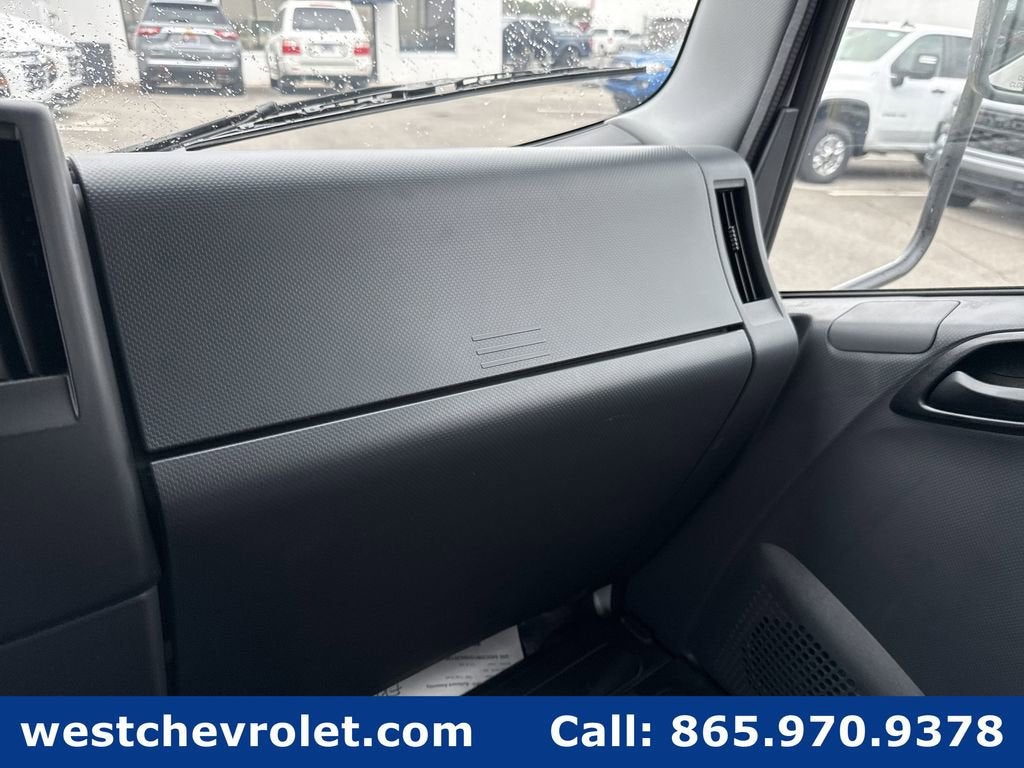 2025 Chevrolet Low Cab Forward 4500 1WT