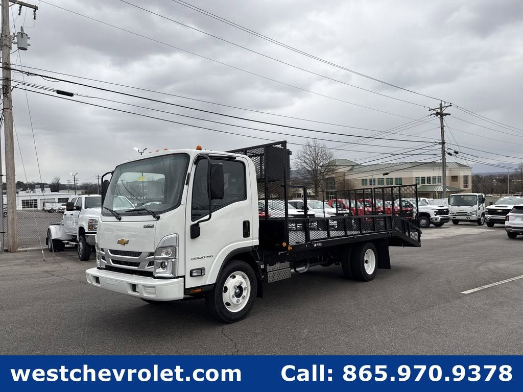 2025 Chevrolet Low Cab Forward 4500 1WT