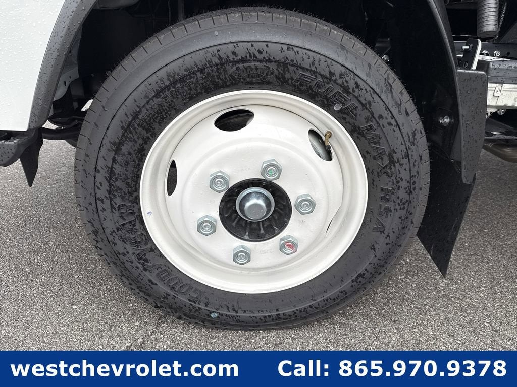 2025 Chevrolet Low Cab Forward 4500 1WT