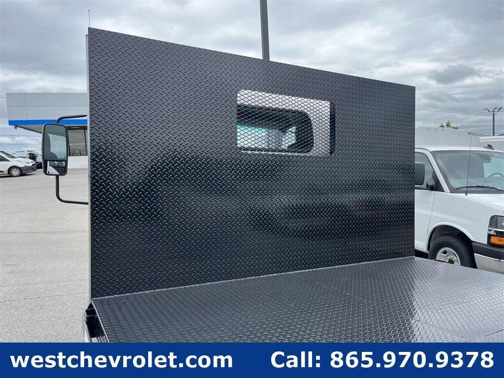 2024 Chevrolet Low Cab Forward 4500 Base