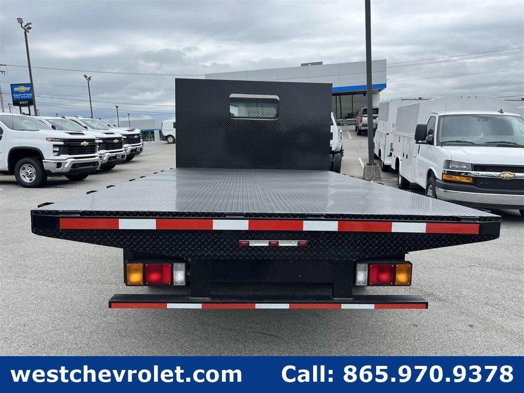 2024 Chevrolet Low Cab Forward 4500 Base