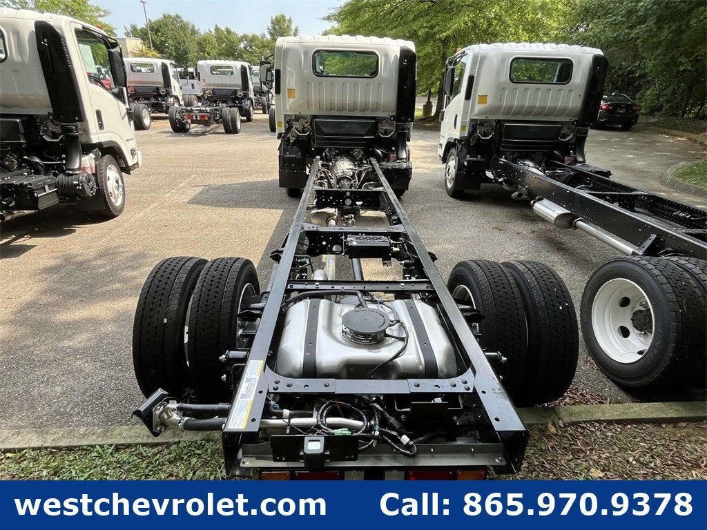 2025 Chevrolet Low Cab Forward 4500 1WT
