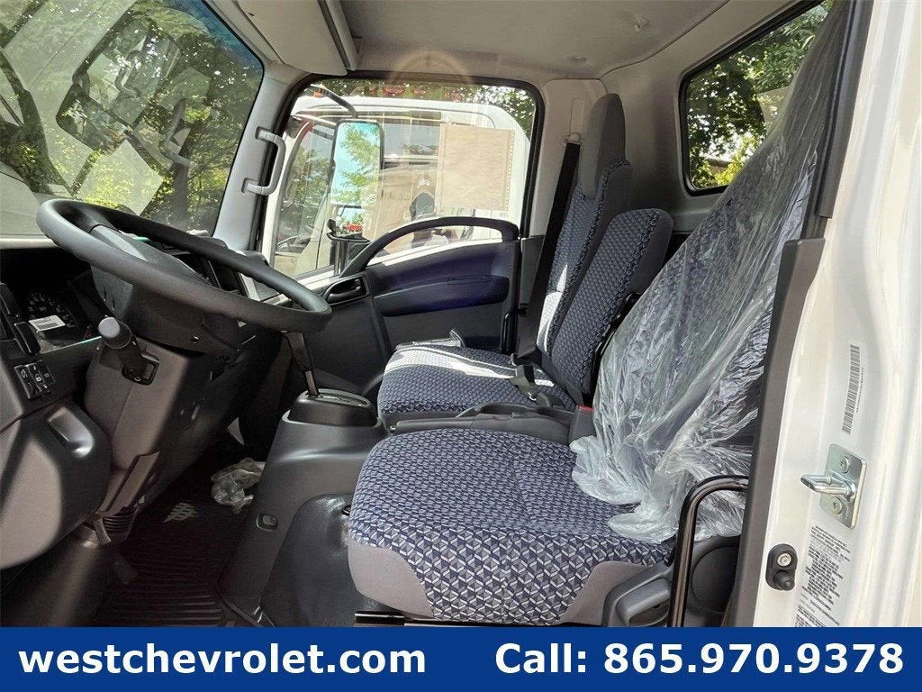 2025 Chevrolet Low Cab Forward 4500 1WT